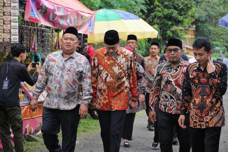 Wakil Bupati Purworejo Dion Agasi Setiabudi SIKom MSi yang hadir dalam kegiatan Merti Desa atau Sedekah Bumi