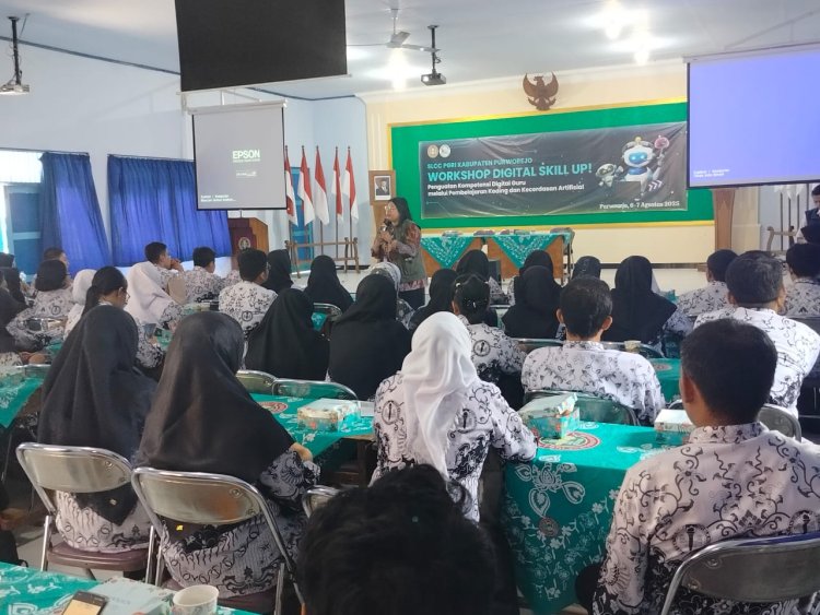 Menuju Sekolah Masa Depan: PGRI Purworejo Gembleng Guru dengan Workshop Coding dan AI